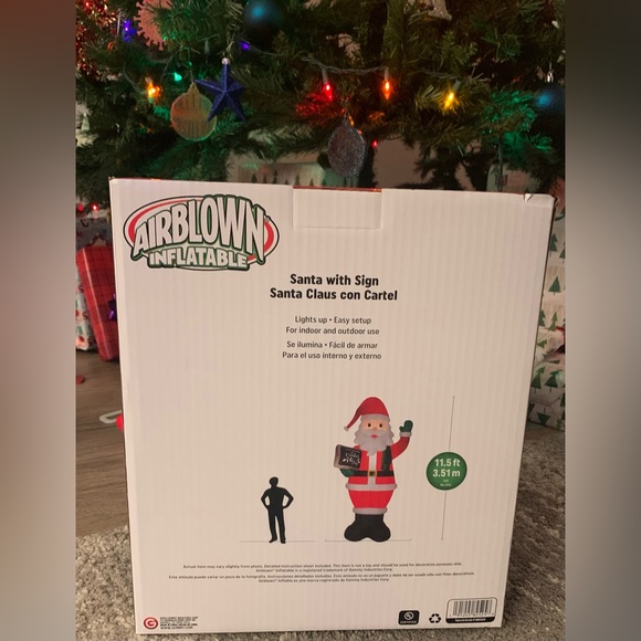 Brand new never opened box 11.5 ft Santa 🎅🏼 with sign inflatable - Picture 2 of 3